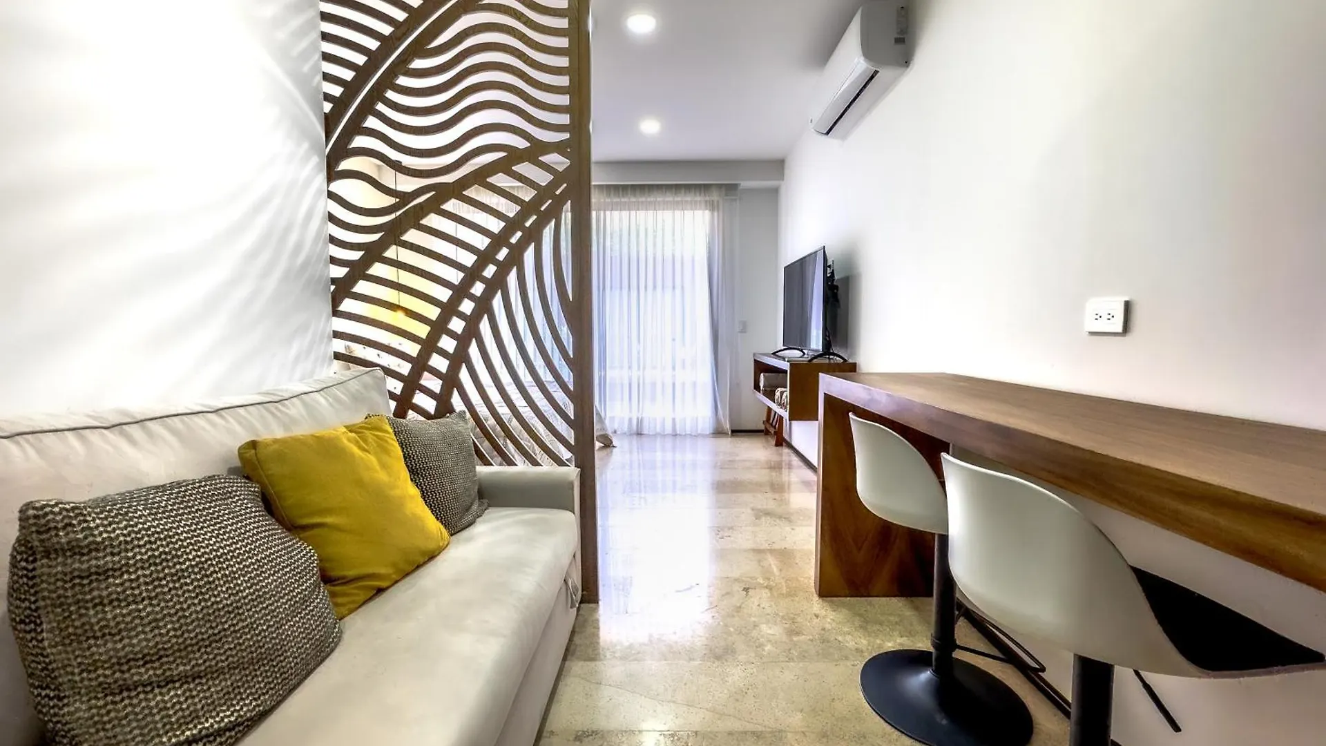 Menesse Tulum Bed & Breakfast