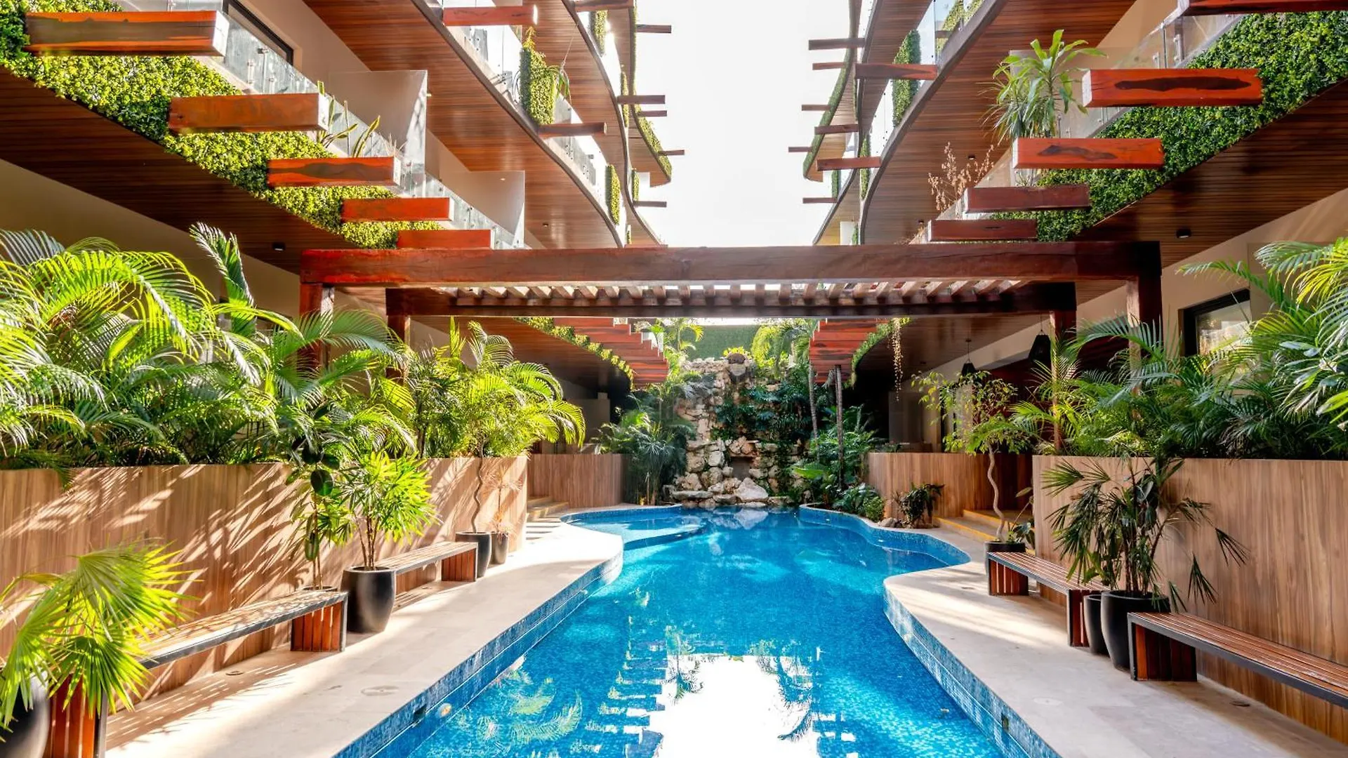 Menesse Tulum Bed & Breakfast