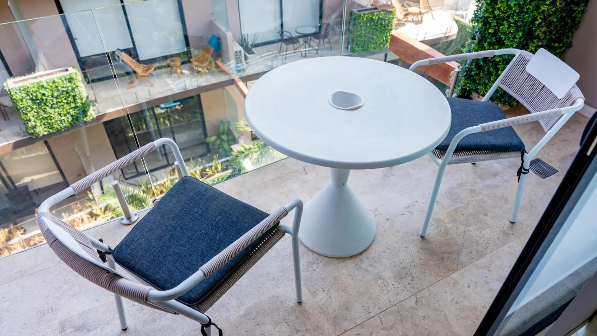 Menesse Tulum Bed & Breakfast